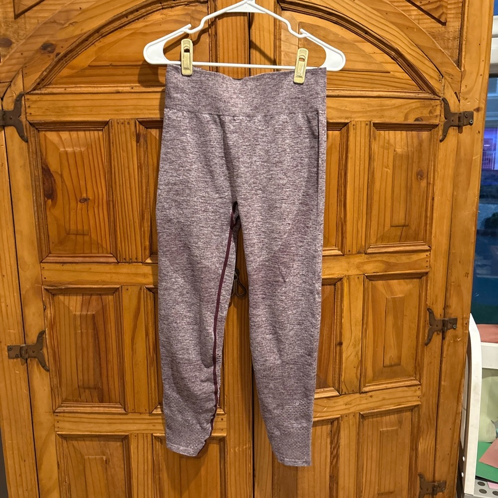 Victoria's Secret seamless burgundy Leggings size L